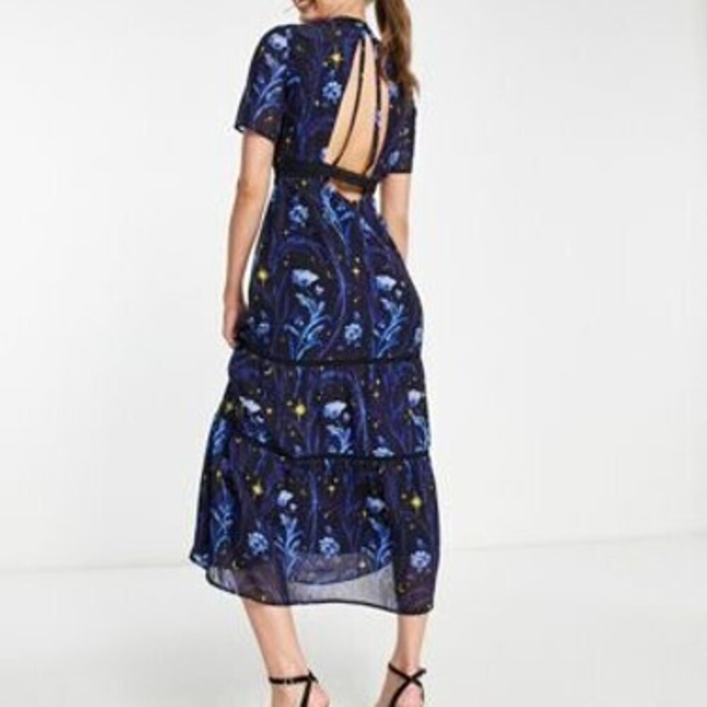 Hope & Ivy open back star print midi dress in cobalt